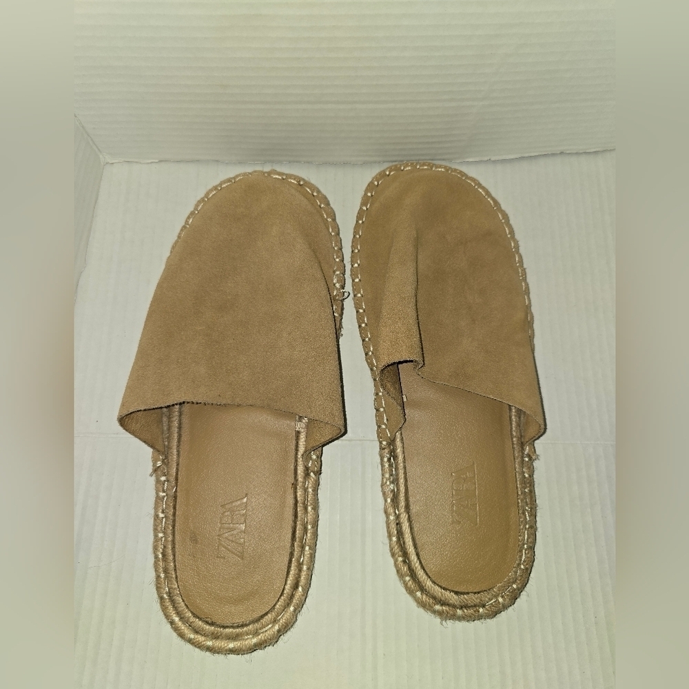 Zara Beige Suede Slide Sandals